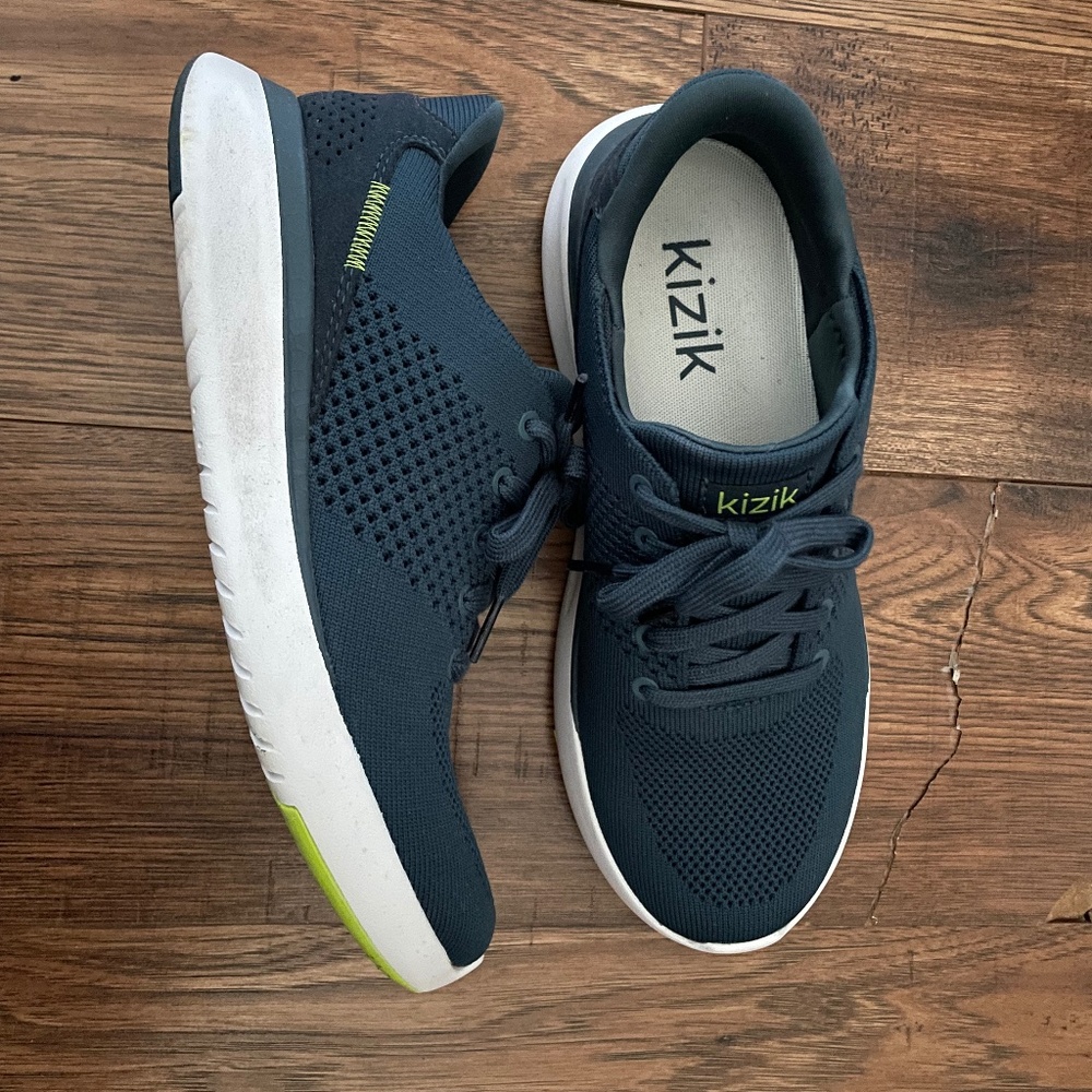 Kizik Lima slip-on street shoes, M6.5/W8